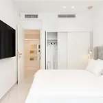 Lithos Luxury *