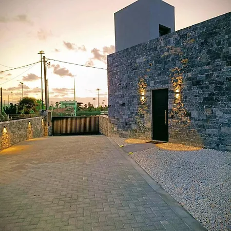 Lithos Luxury Villa *